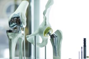 hip implant medical device