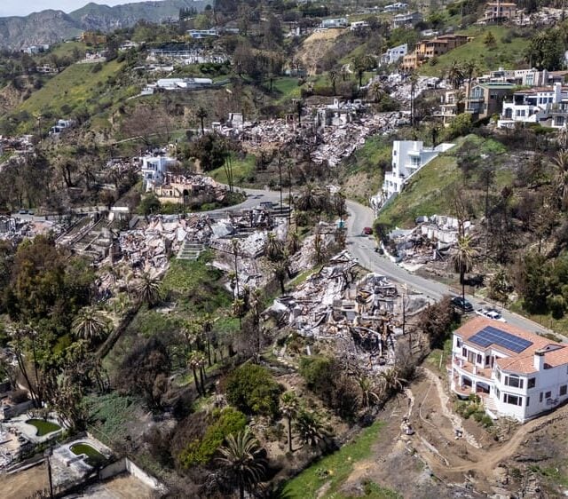 los angeles wildfire destruction